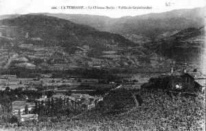 La Terrasse le chteau Burlet valle du Graisivaudan - vers 1907 (chateauBurlet_Graisivaudan.jpg - 67 ko)